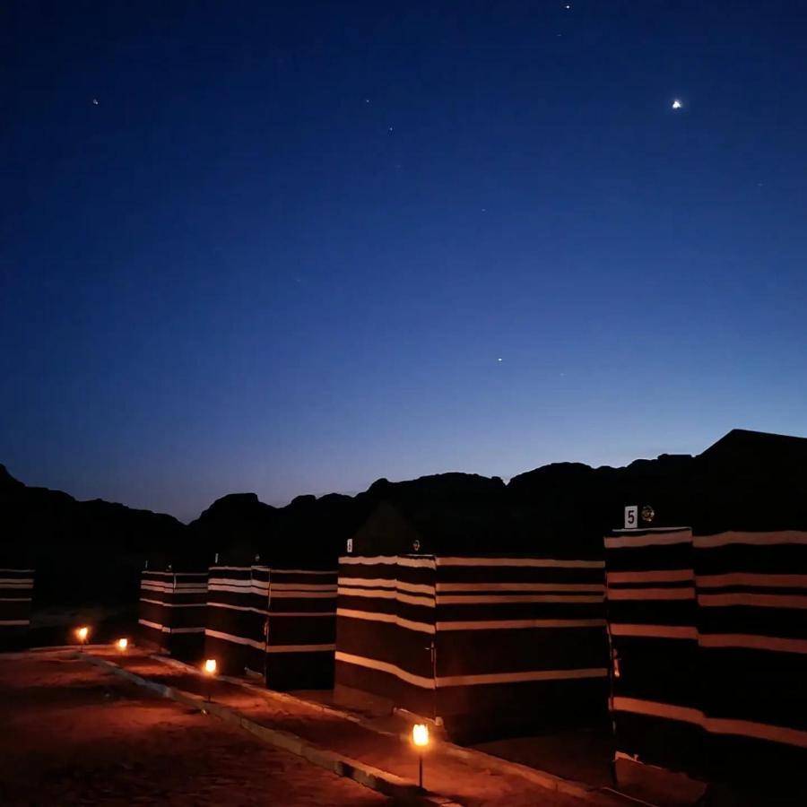 Wadi Rum Bedouin Heart Camp Ngoại thất bức ảnh